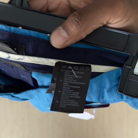 H&M Shorts - size 34R - Picture 4 of 5